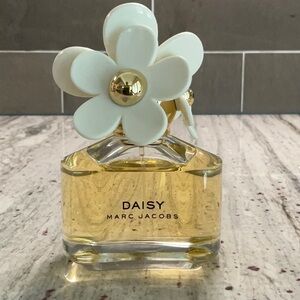 Marc Jacobs Daisy Perfume